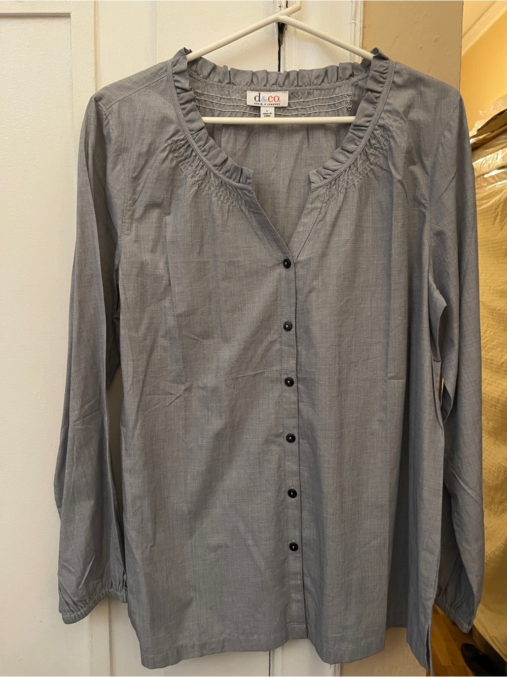 d&co. Women's Gray Ruffle-Trim Button Down Shirt (NWOT)